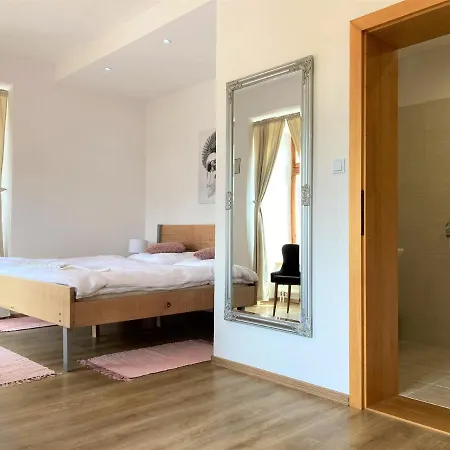 Bed & Breakfast Hugo Plesivec