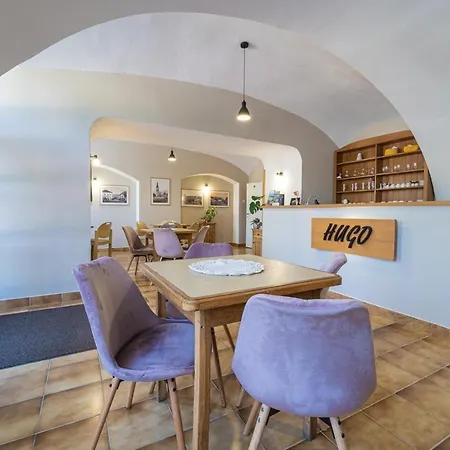 Bed & Breakfast Hugo 3*