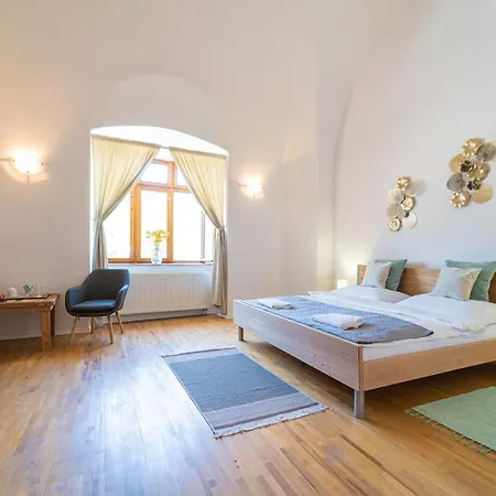 Bed & Breakfast Hugo 3*