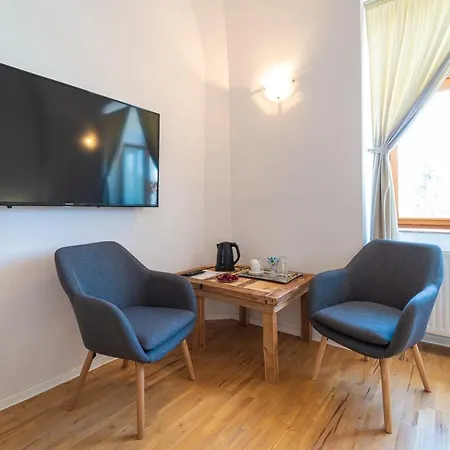 Hugo Bed & Breakfast