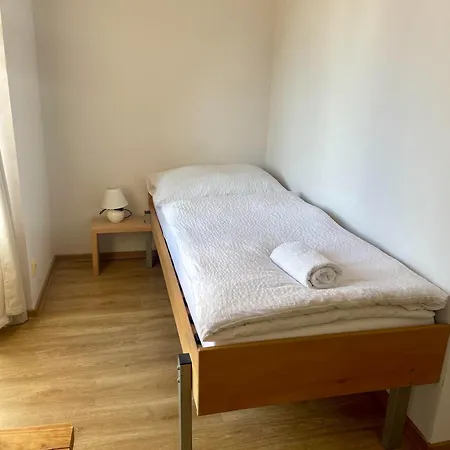 Hugo Bed & Breakfast 3*