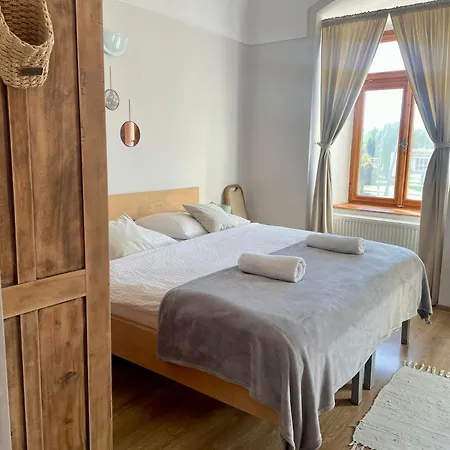 Hugo Bed & Breakfast Plesivec