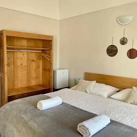 Hugo Bed & Breakfast 3*