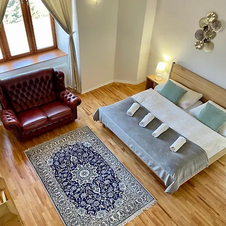 Hugo Bed & Breakfast Plesivec